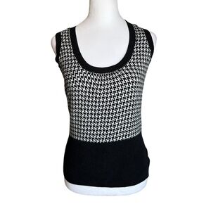 Guess Women's Black and White Sleeveless Top Size M